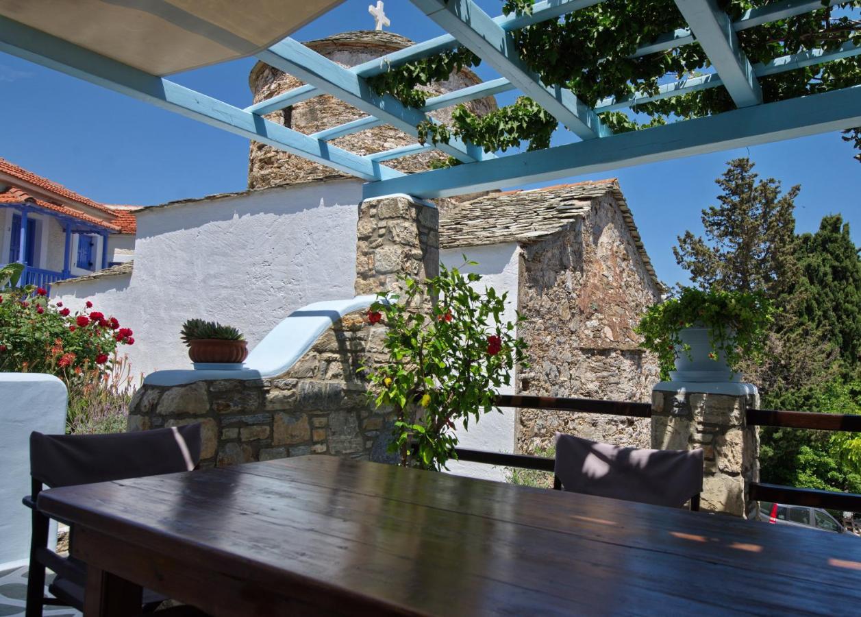 Stella'S Traditional House. Alonnisos Town Exterior photo