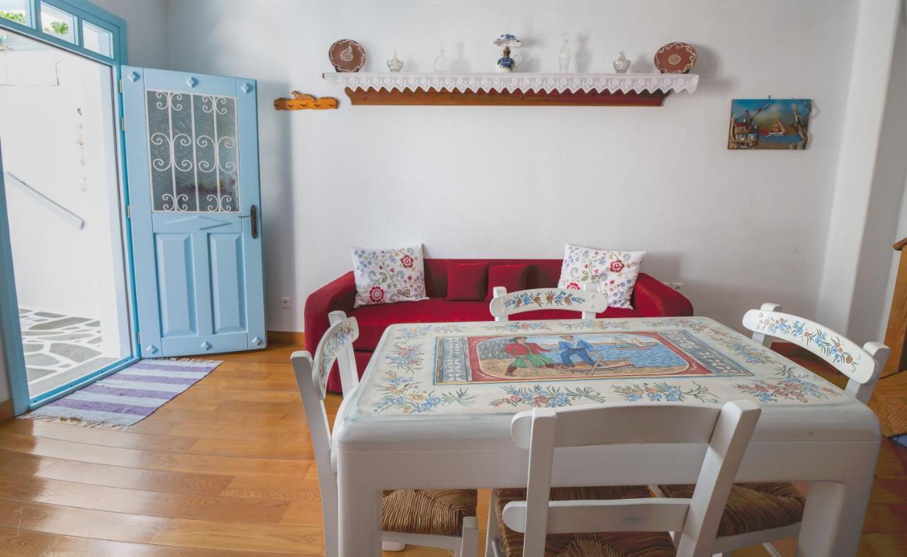 Stella'S Traditional House. Alonnisos Town Exterior photo