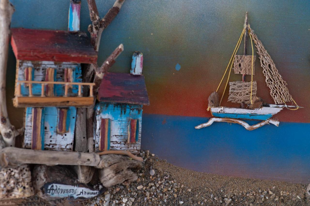 Stella'S Traditional House. Alonnisos Town Exterior photo