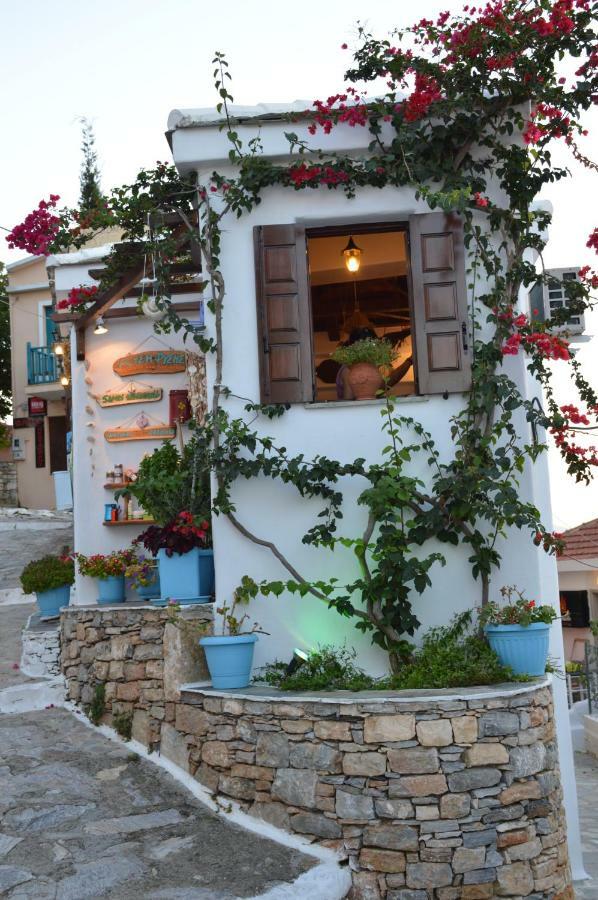 Stella'S Traditional House. Alonnisos Town Exterior photo